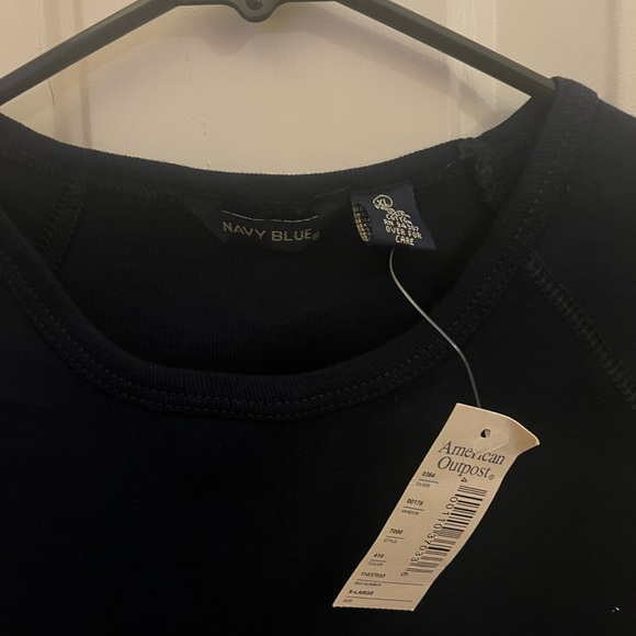 Girls NWT Size XL Navy Top - Picture 3 of 3